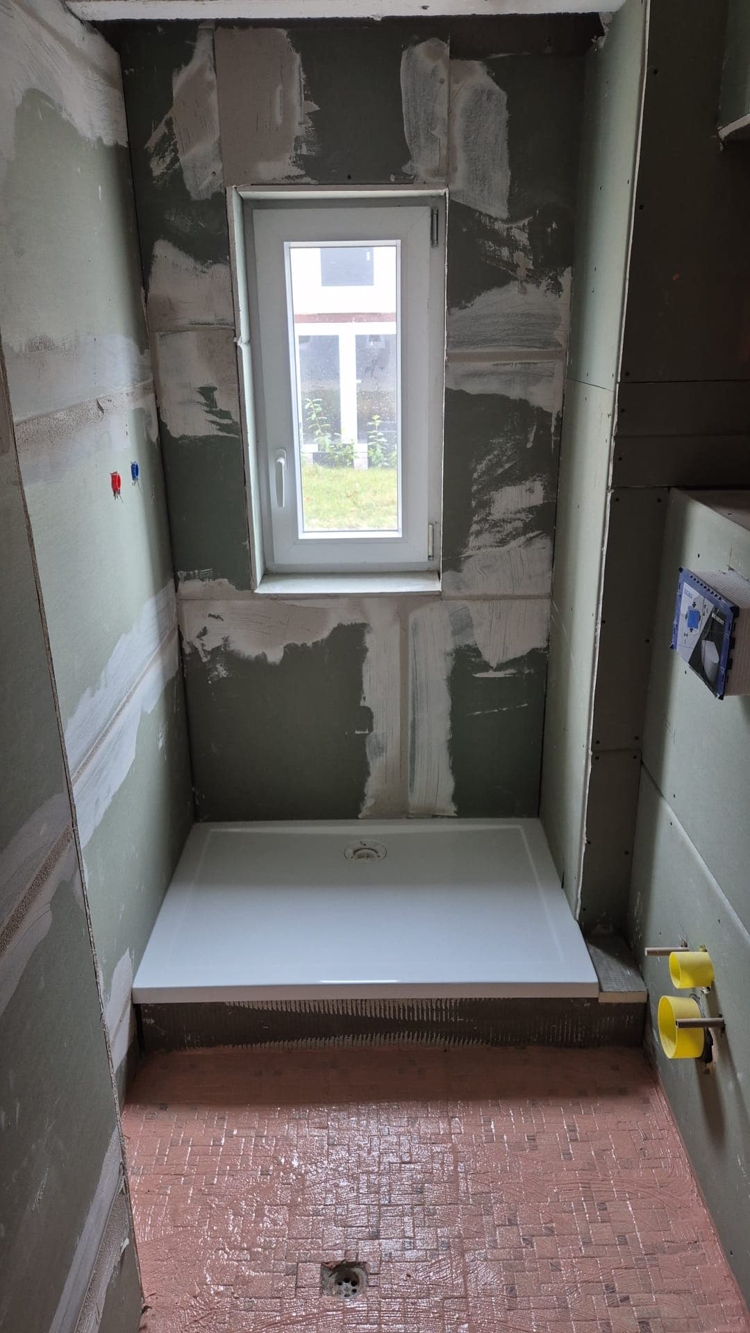 Umbau eines Kellers zum Badezimmer